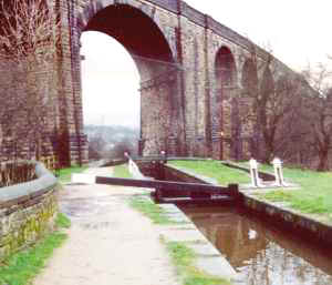 Lime Kiln Lock, Uppermill